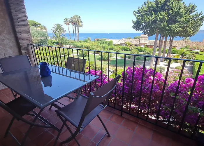 Avec Mezzanine Et Piscine, Animaux Acceptes, Parking Prive A - Fr-1-780-81 *