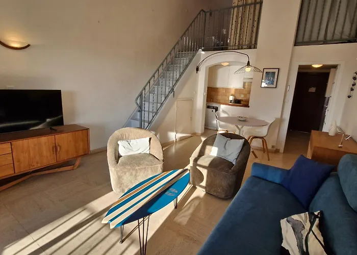 Apartamento Avec Mezzanine Et Piscine, Animaux Acceptés, Parking Privé à - Fr-1-780-81 Sainte-Maxime